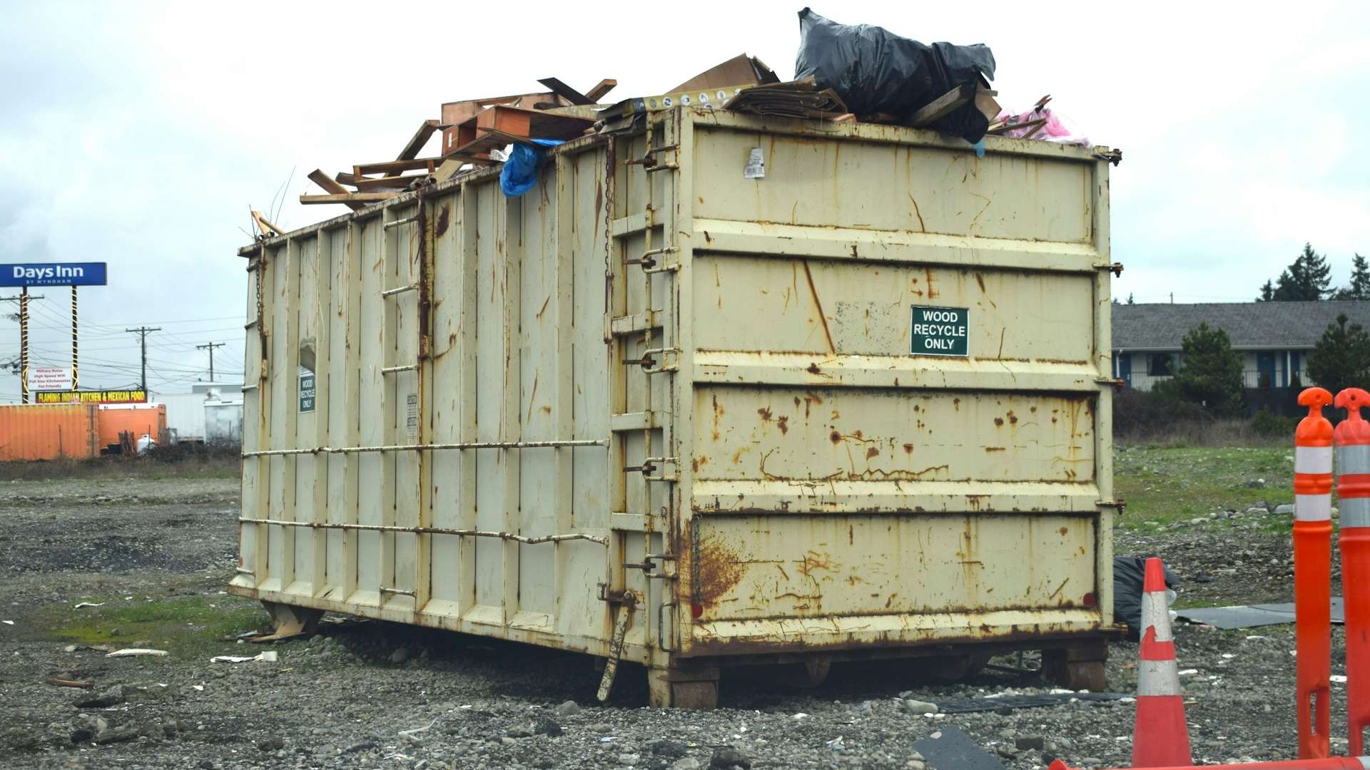 Junk removal services in Marysville, WA